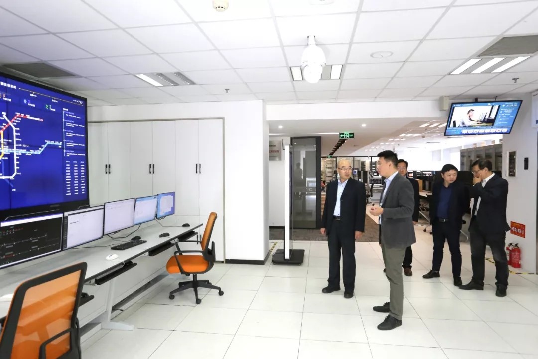 640.webp (10).jpg 640.webp (10).jpg